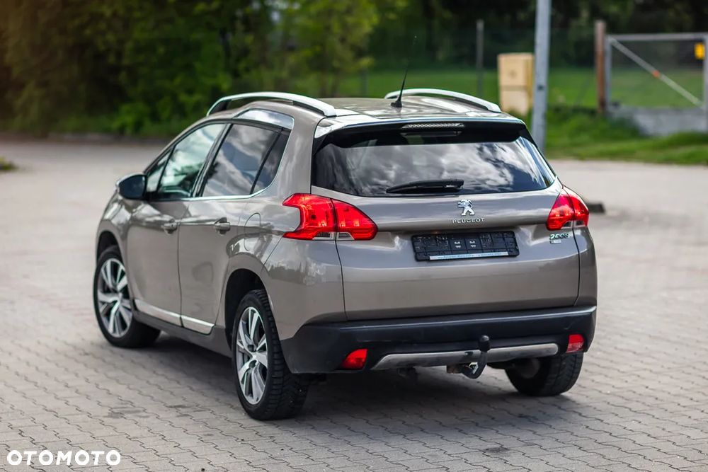 Peugeot 2008 1.2 Pure Tech Style S&S - 15