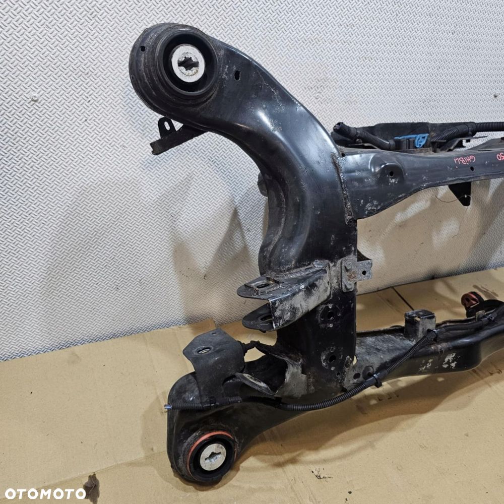 maserati ghibli iii m157 sanki wozek zawieszenie belka tyl - 3