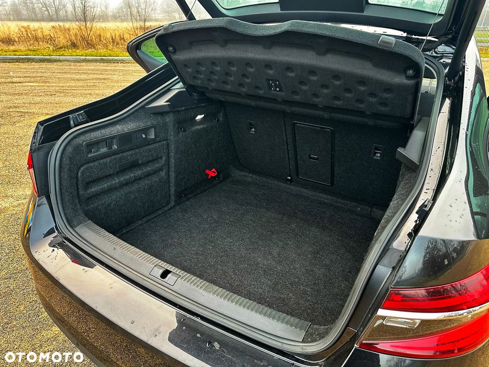 Skoda Superb 2.0 TDI SCR Style DSG - 21