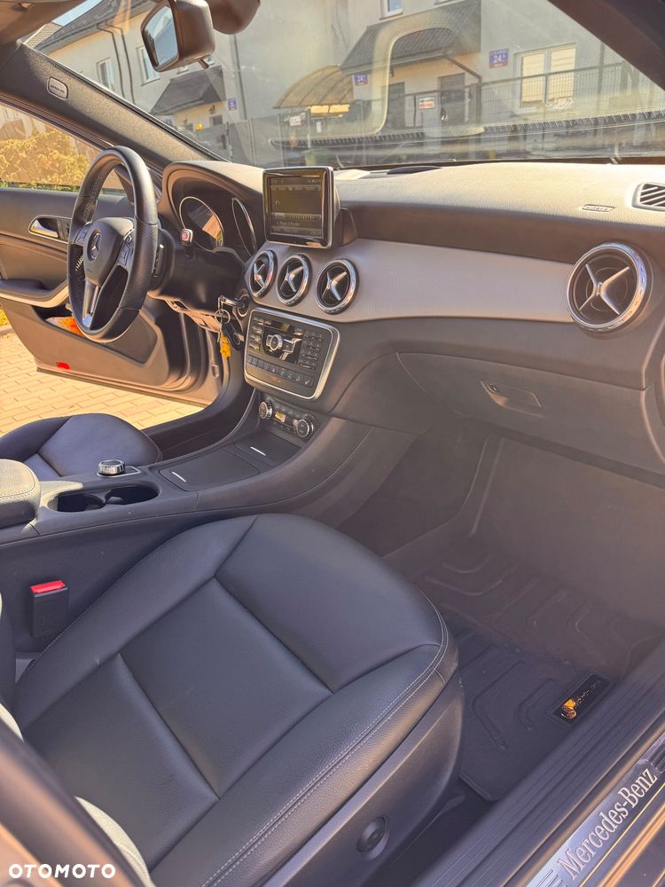 Mercedes-Benz GLA 250 4-Matic - 31