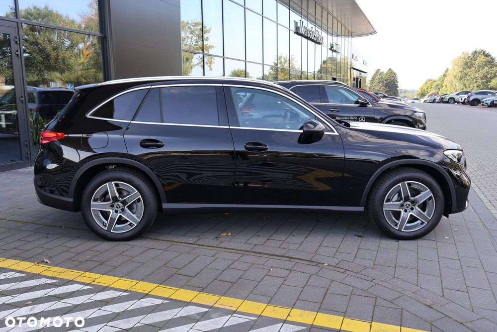 Mercedes-Benz GLC - 11