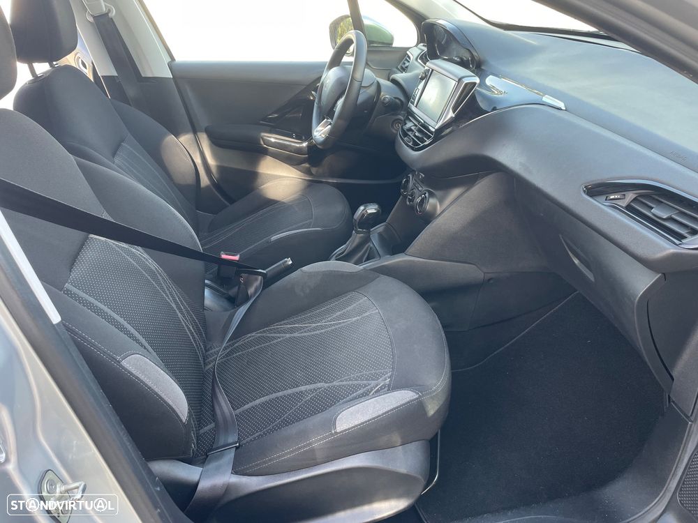 Peugeot 208 1.2 VTi Active - 23