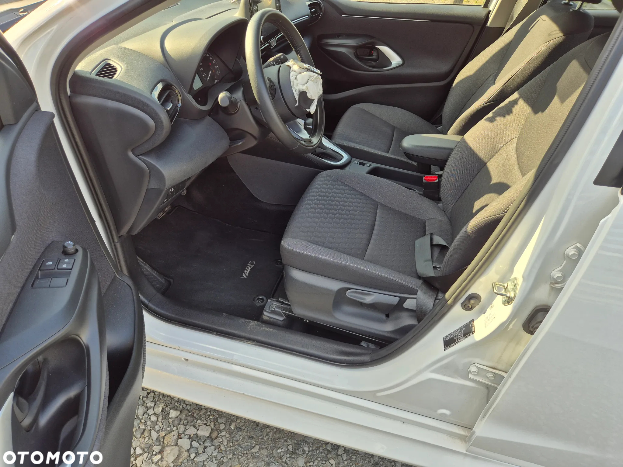 Toyota Yaris Hybrid 1.5 Comfort - 6
