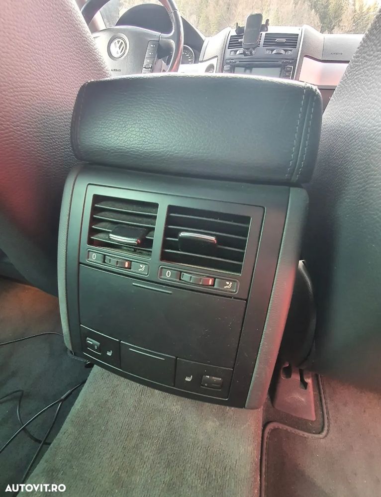 Volkswagen Touareg - 11