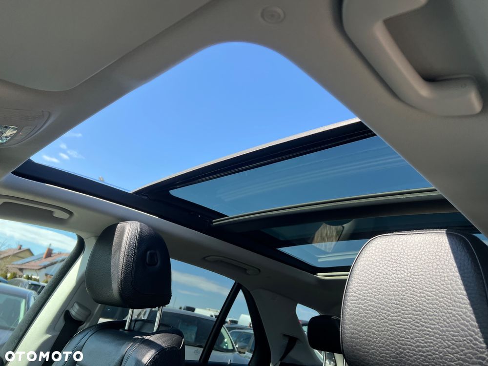 Mercedes-Benz GLE 300 d 4Matic 9G-TRONIC AMG Line - 25