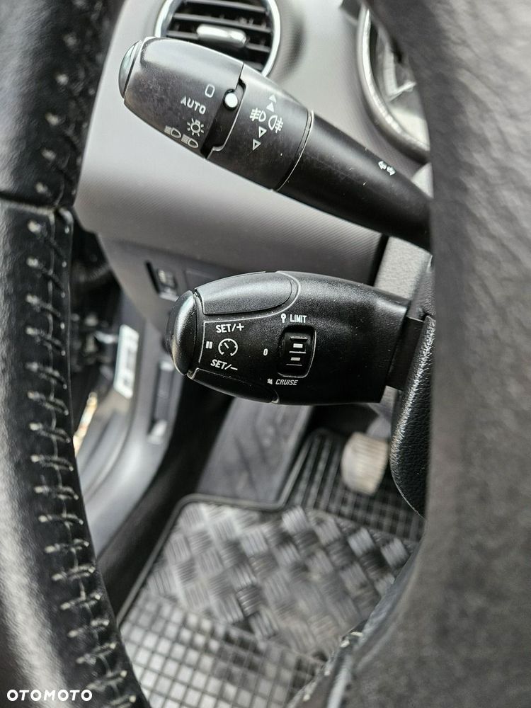 Peugeot 308 - 16
