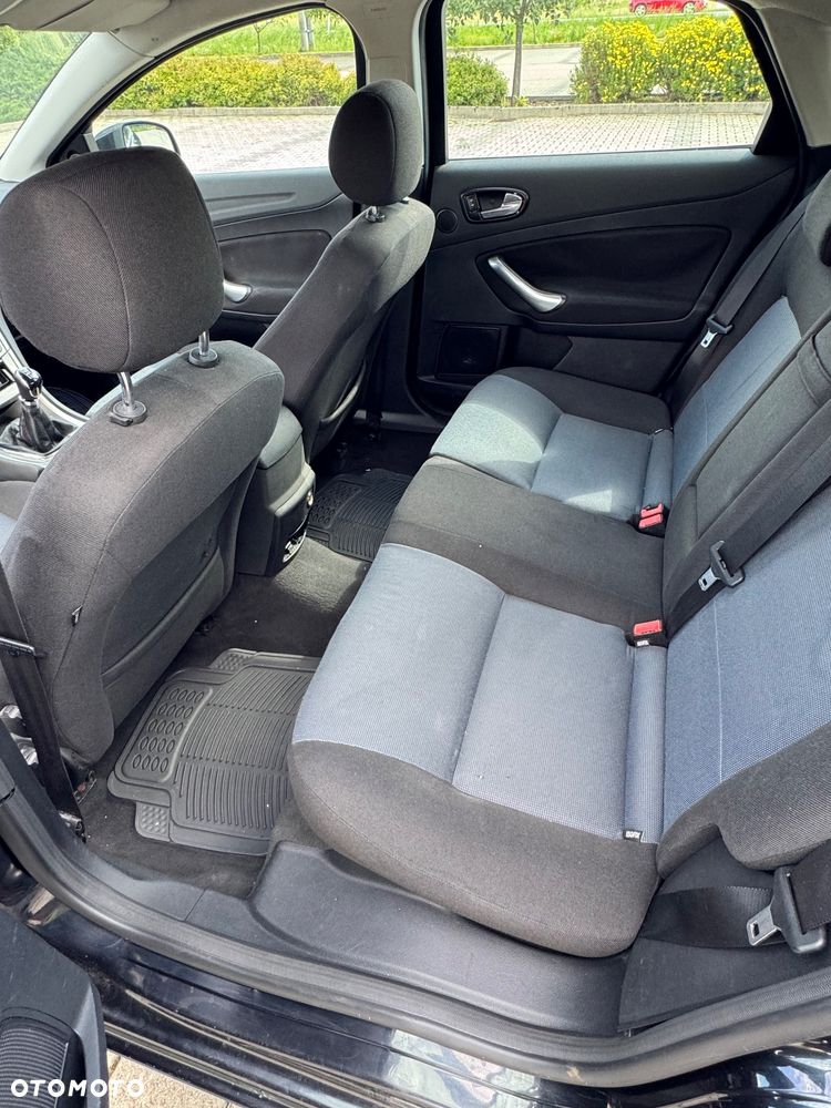 Ford Mondeo 2.0 Trend / Trend+ - 11