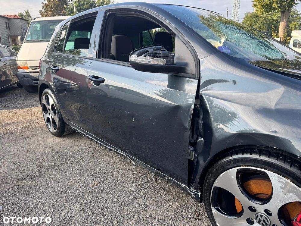 Volkswagen Golf VI 2.0 TSI GTI - 19