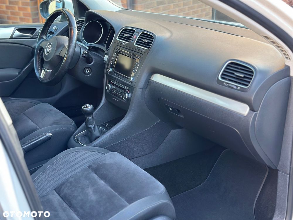Volkswagen Golf 1.4 TSI Highline - 25