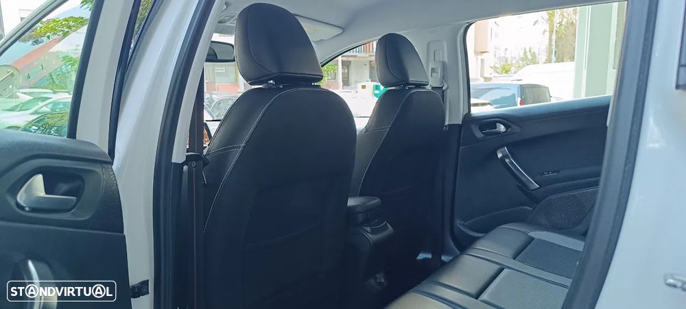 Peugeot 2008 PureTech 110 GPF Stop&Start EAT6 Crossway - 14