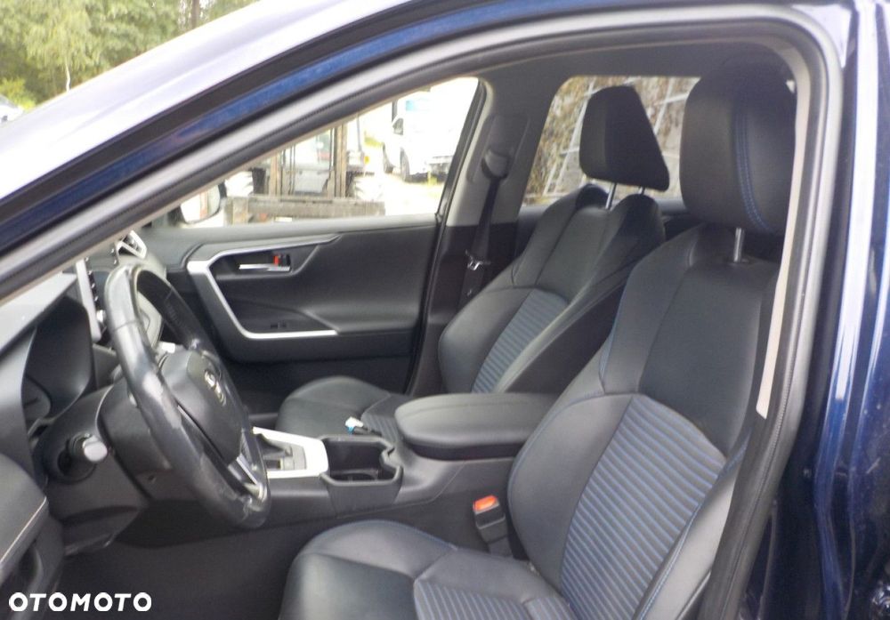 Toyota RAV4 - 29