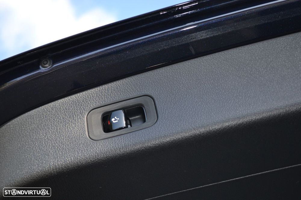 Mercedes-Benz GLC 300 de 4Matic 9G-TRONIC Edition Avantgarde - 28