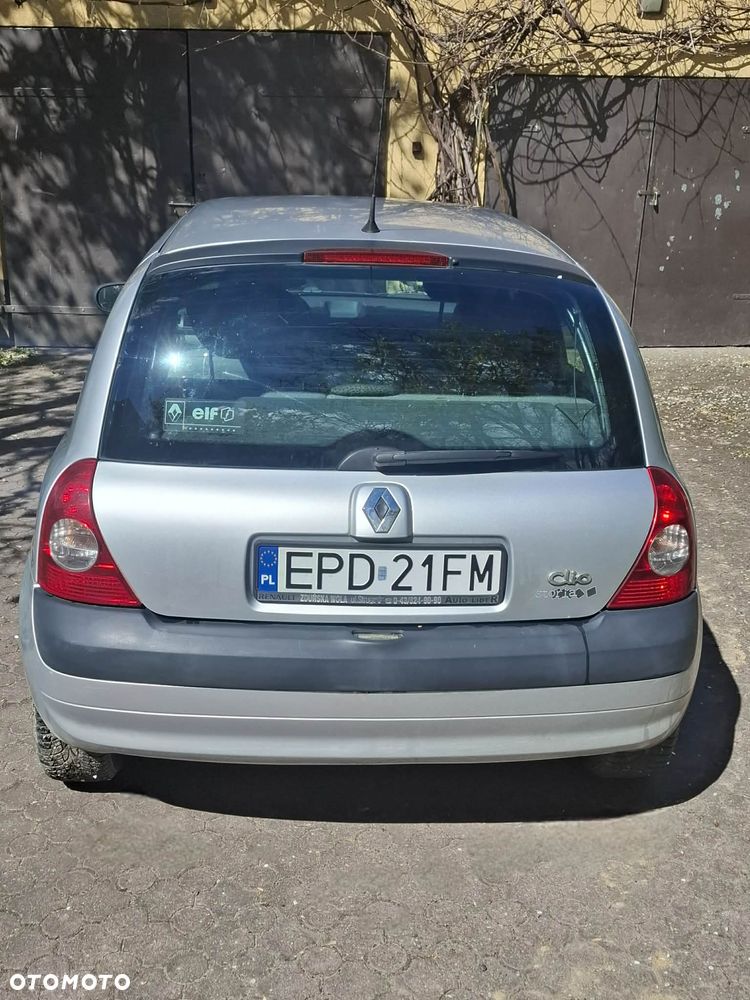 Renault Clio - 2