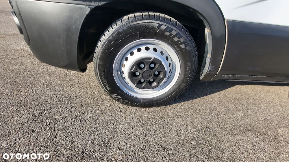 Iveco Daily 35S180 / doka / auto brygadowe / 6 osobowe / - 39