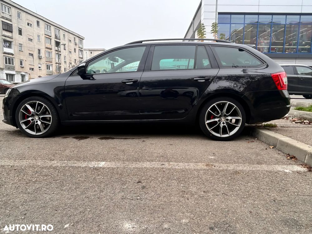Skoda Octavia 2.0 TDI DSG RS - 3