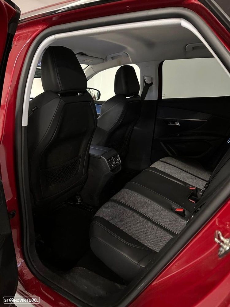 Peugeot 3008 1.2 PureTech Allure EAT6 - 12