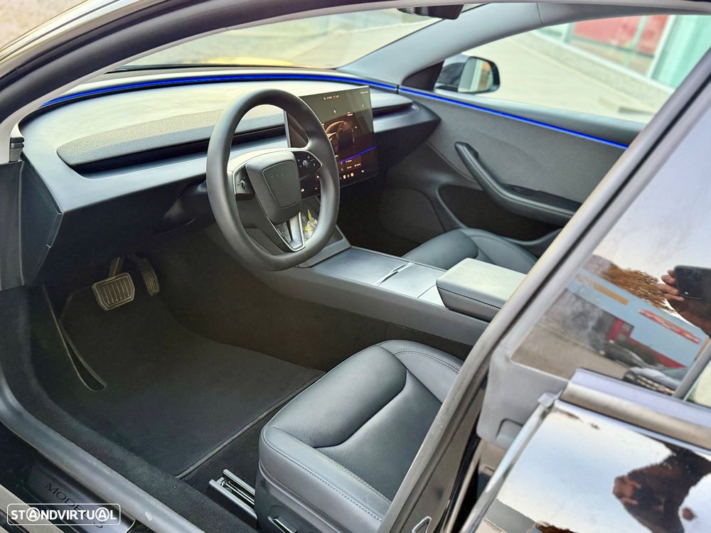 Tesla Model 3 Standard Range Plus RWD - 24
