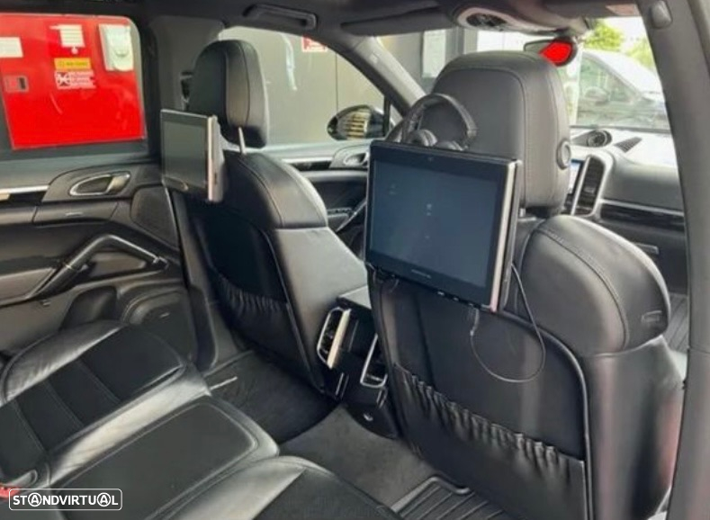 Porsche Cayenne Platinum Edition - 6