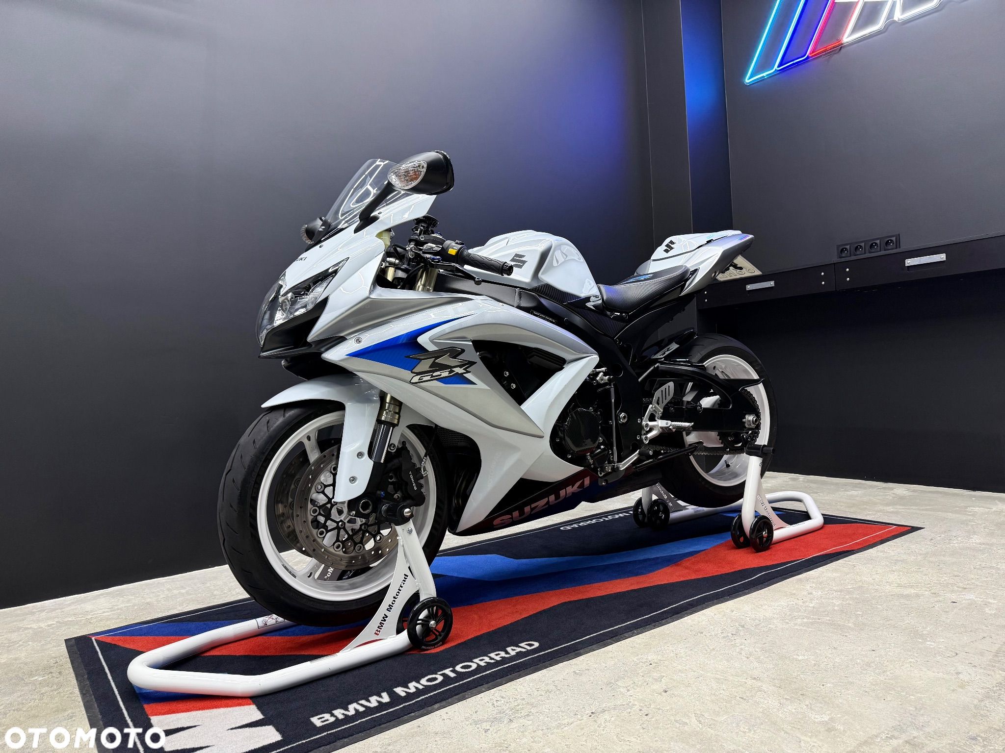 Suzuki GSX-R - 1