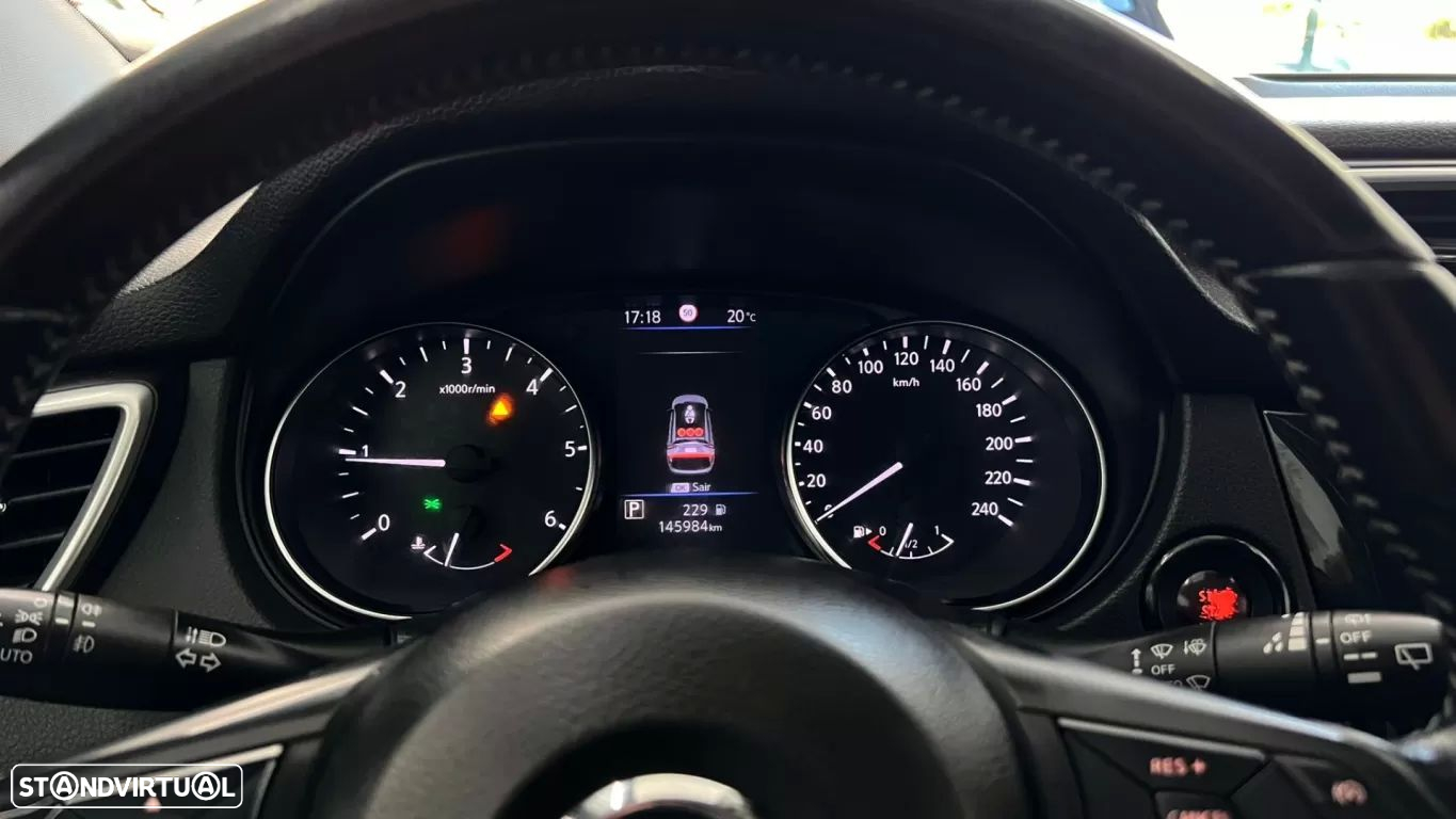 Nissan Qashqai 1.5 dCi N-Connecta DCT - 23