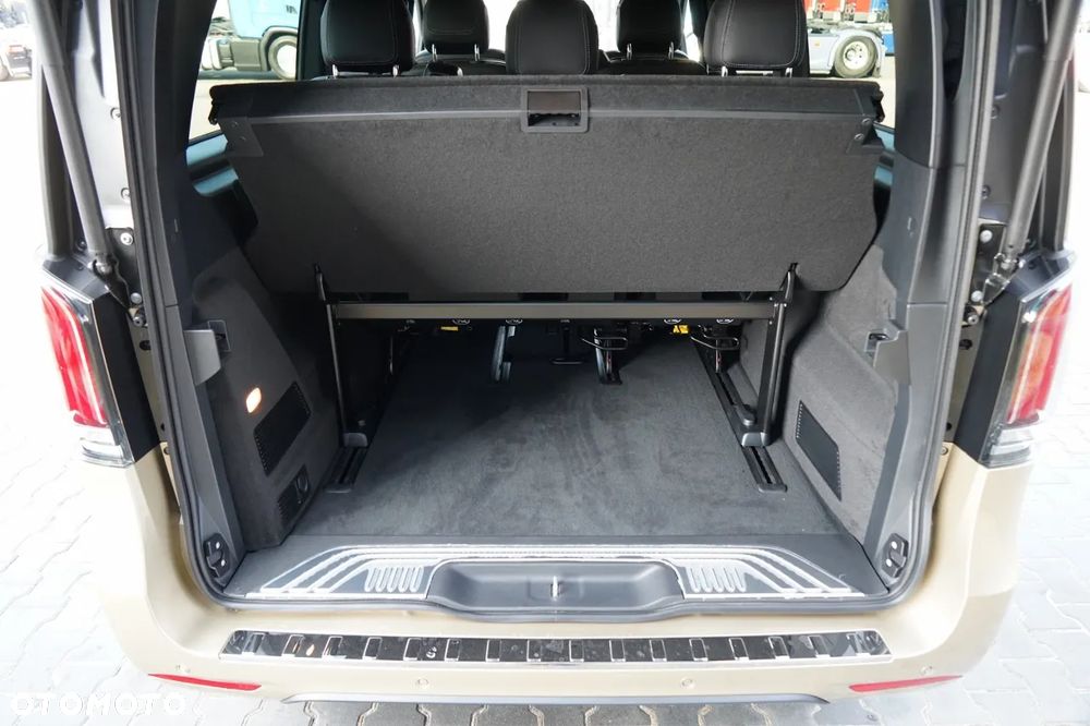 Mercedes-Benz Klasa V 300 d 4-Matic 9G-Tronic Exclusive (ekstra d³) - 35