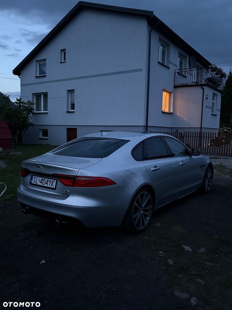 Jaguar XF - 8