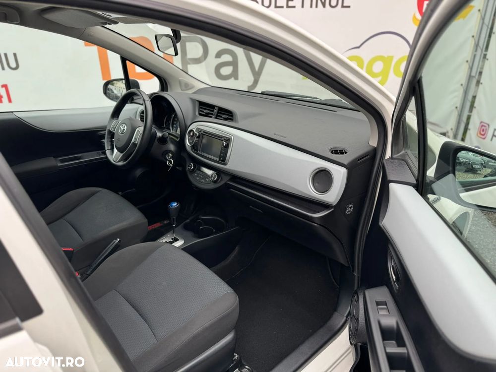 Toyota Yaris - 32