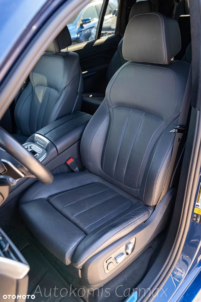 BMW X7 xDrive40i - 17