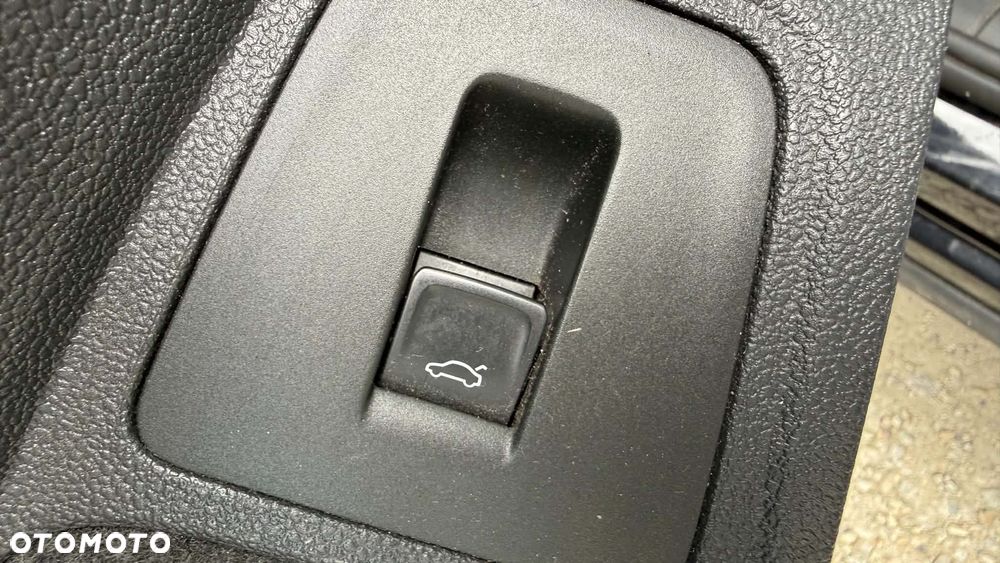 Volkswagen Tiguan 2.0 TDI SCR United - 17