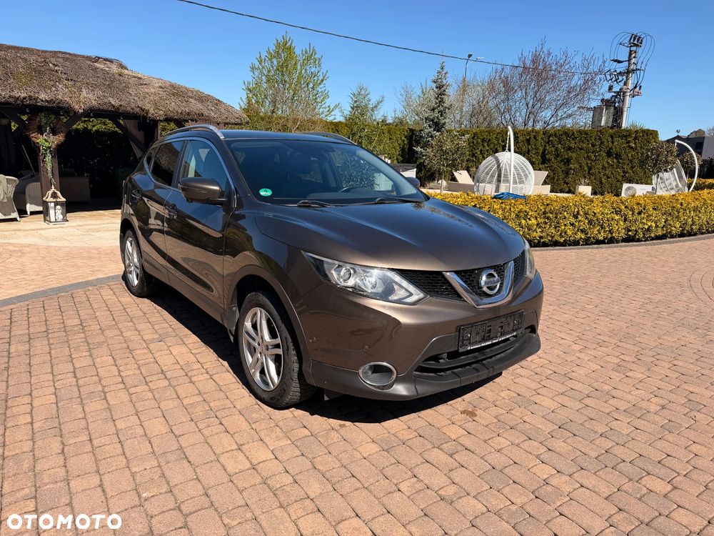 Nissan Qashqai 1.6 DCi N-Connecta - 9