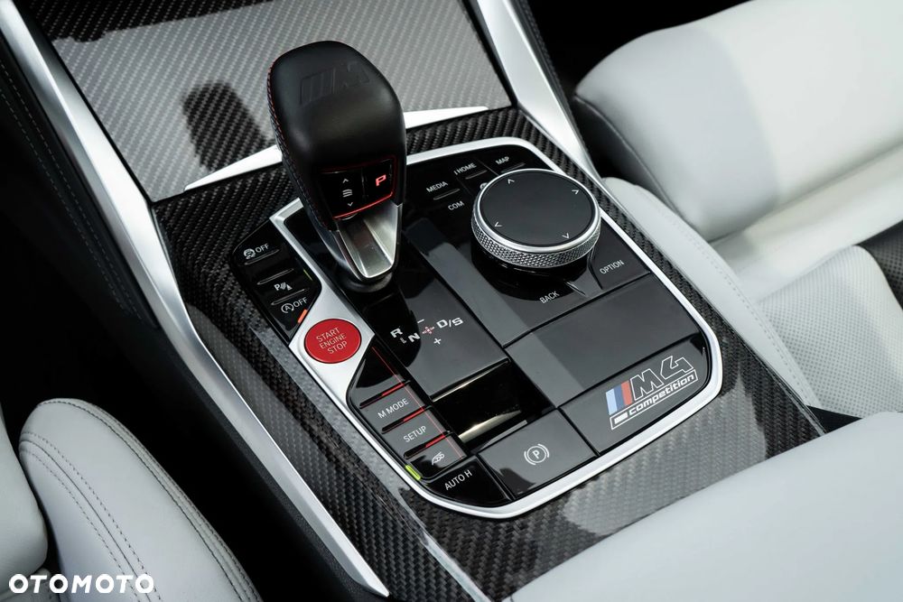 BMW M4 Competition M xDrive sport - 28