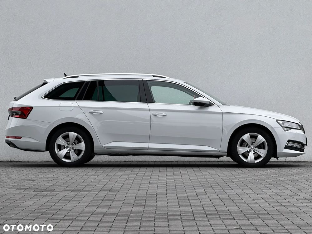 Skoda Superb 2.0 TDI SCR Style DSG - 3