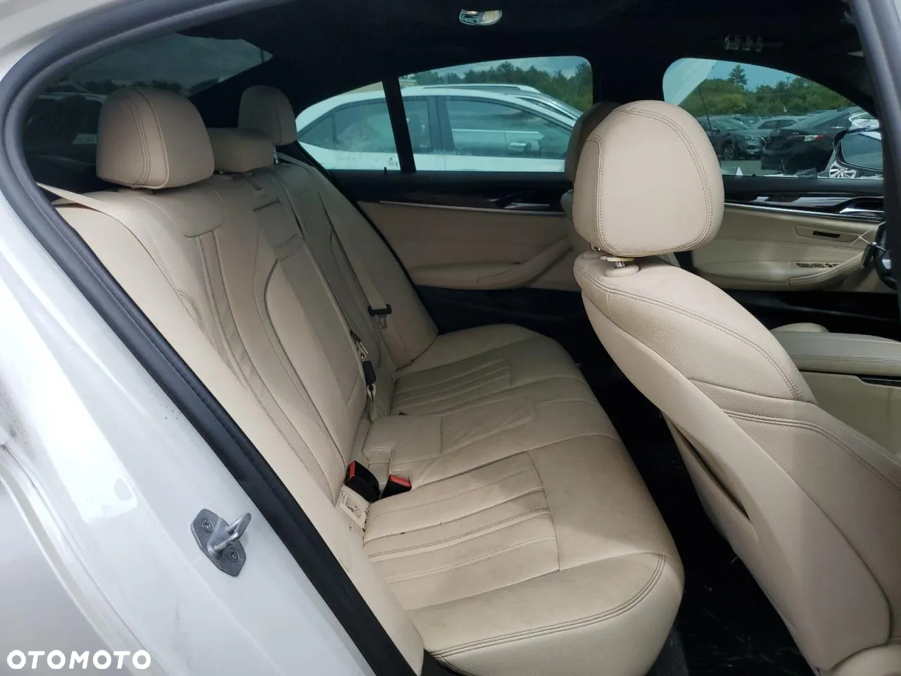 BMW Seria 5 530i xDrive - 10