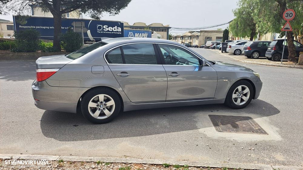 BMW 520 d Executive - 17