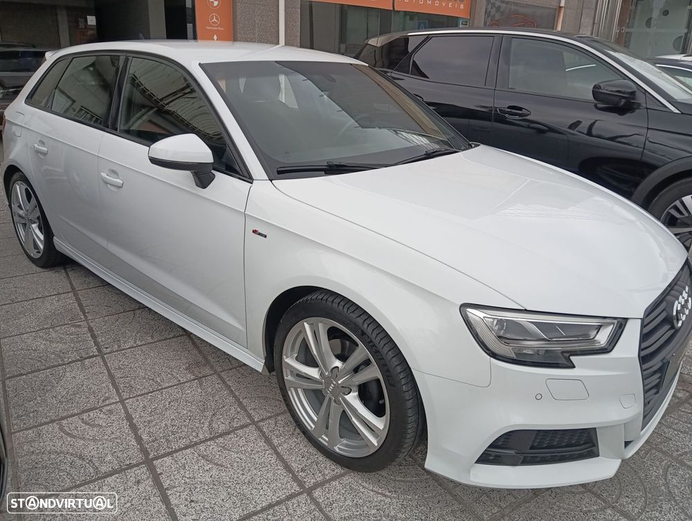 Audi A3 Sportback 35 TFSI S line S tronic - 4