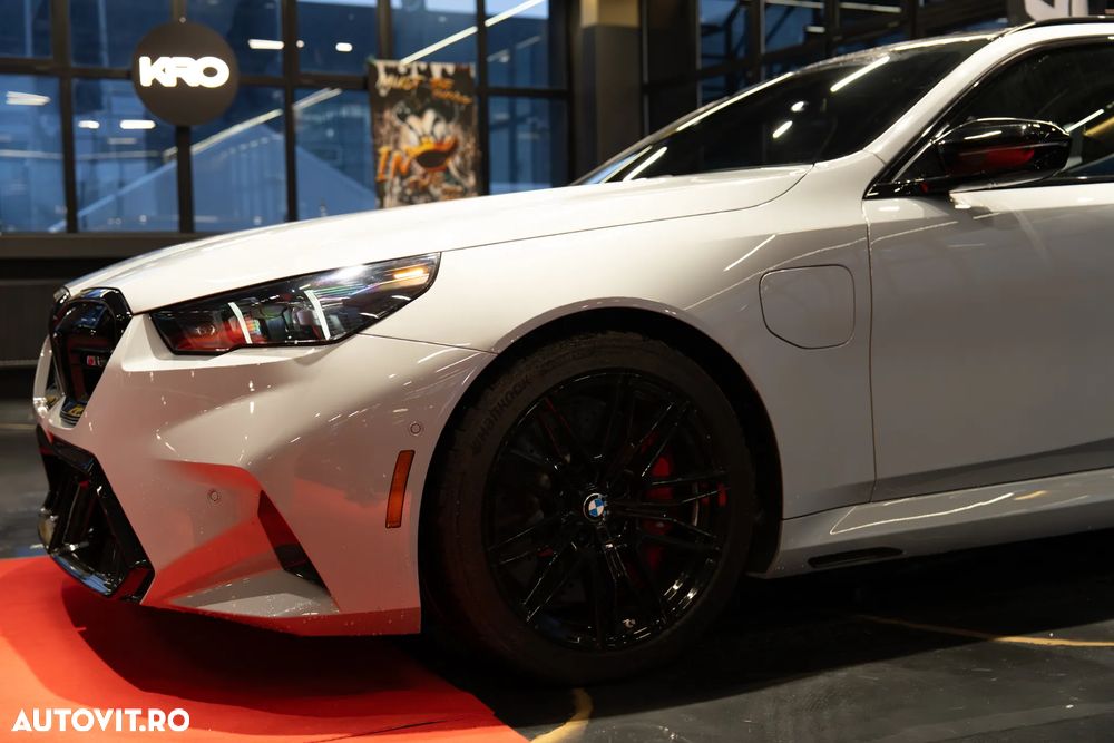 BMW M5 xDrive - 2