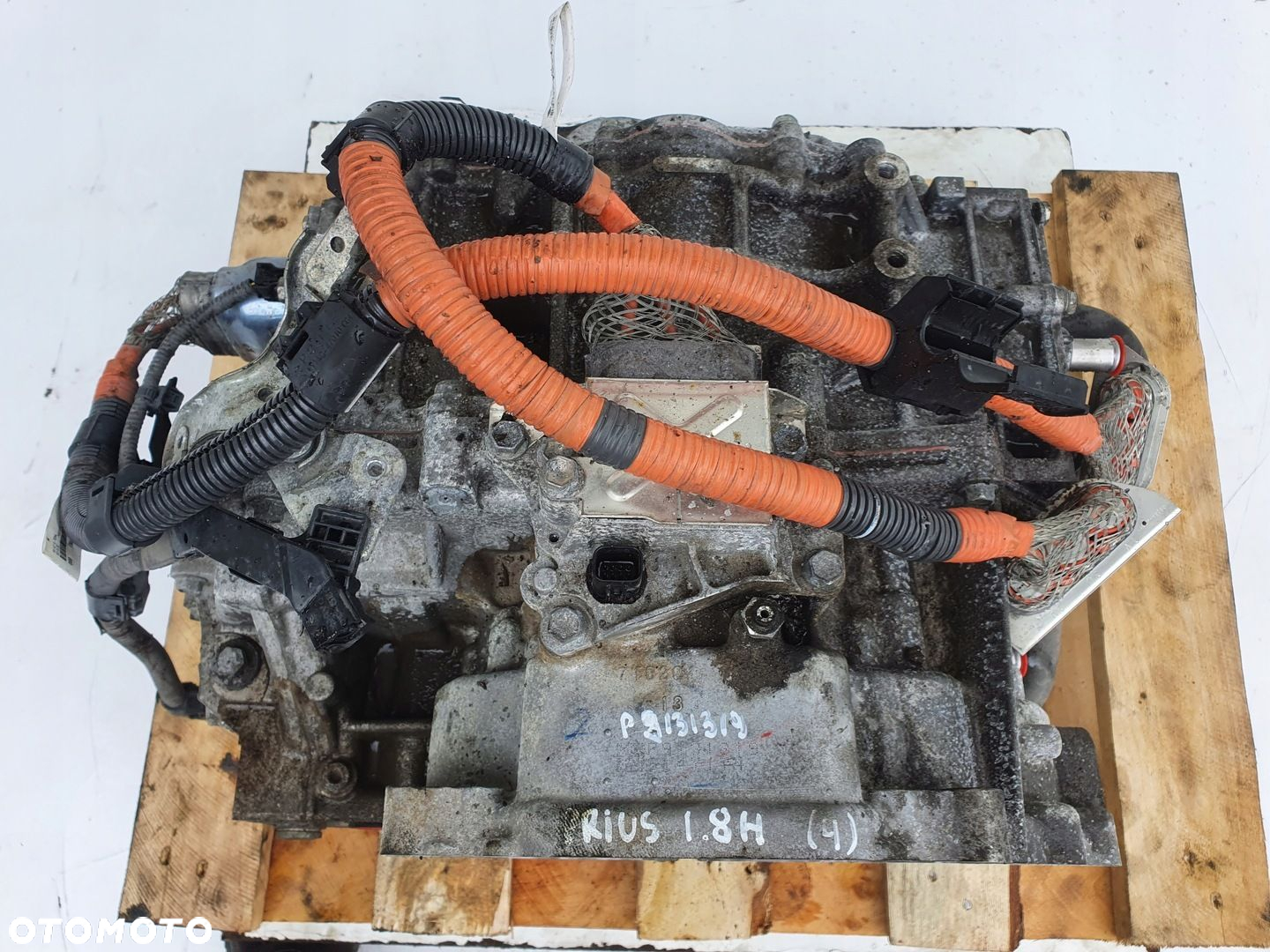 Toyota Prius III 1.8 HYBRYDA AUTOMATYCZNA SKRZYNIA BIEGÓW automat - 2