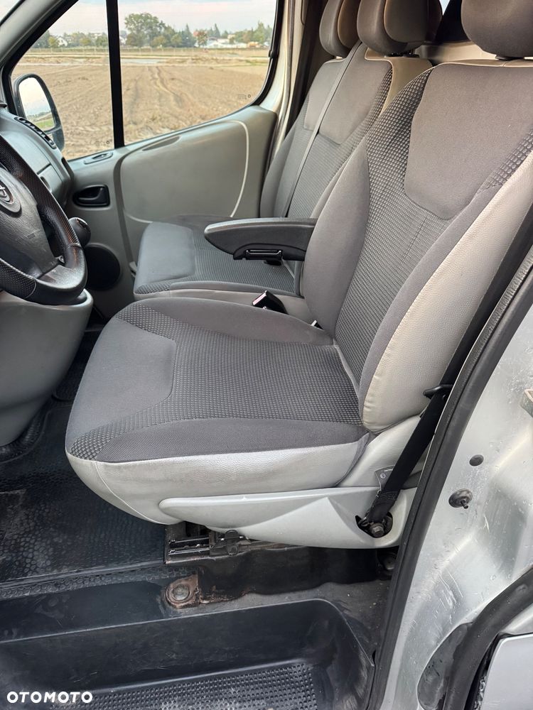 Opel Vivaro - 9