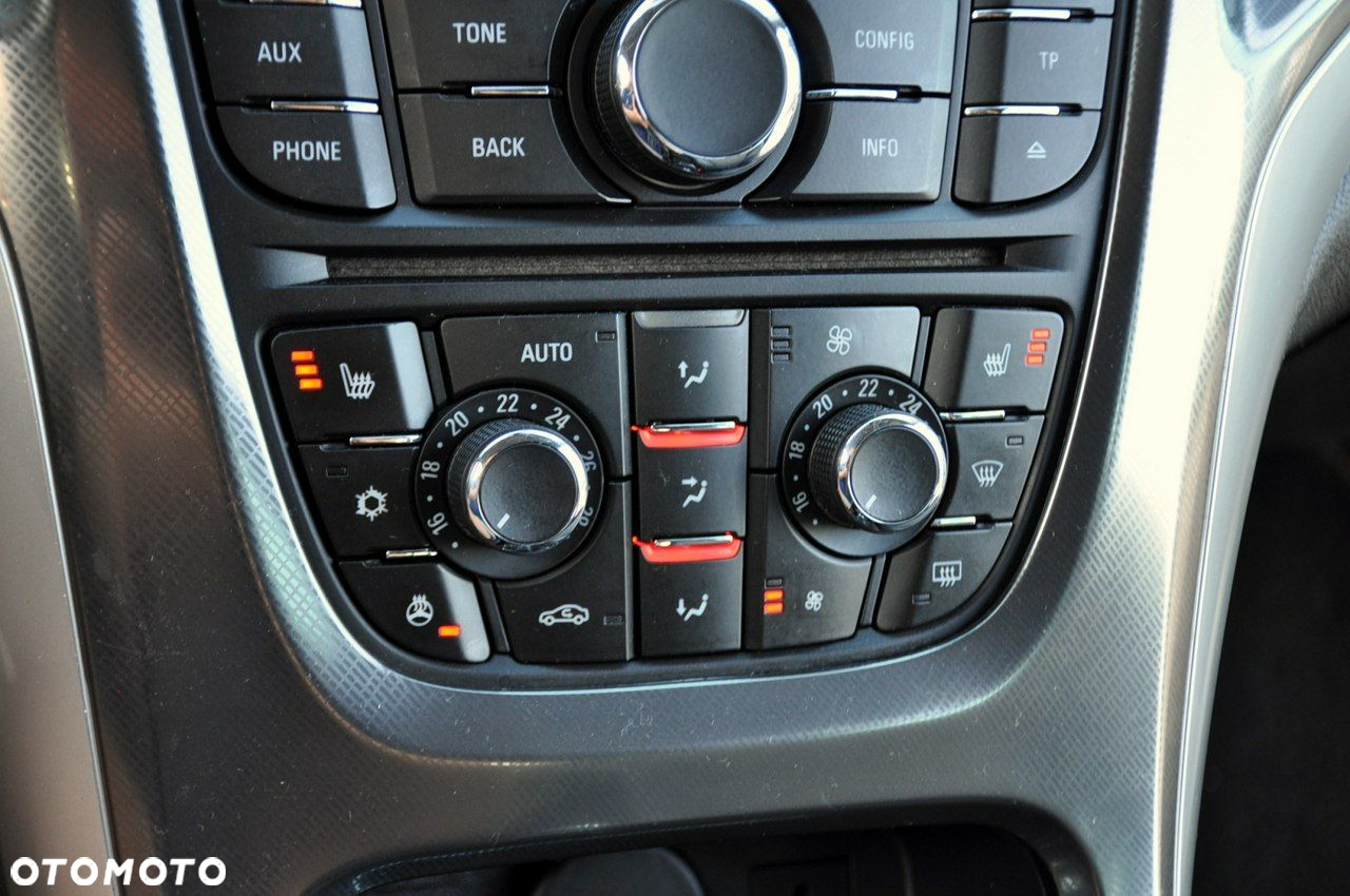 Opel Astra - 32