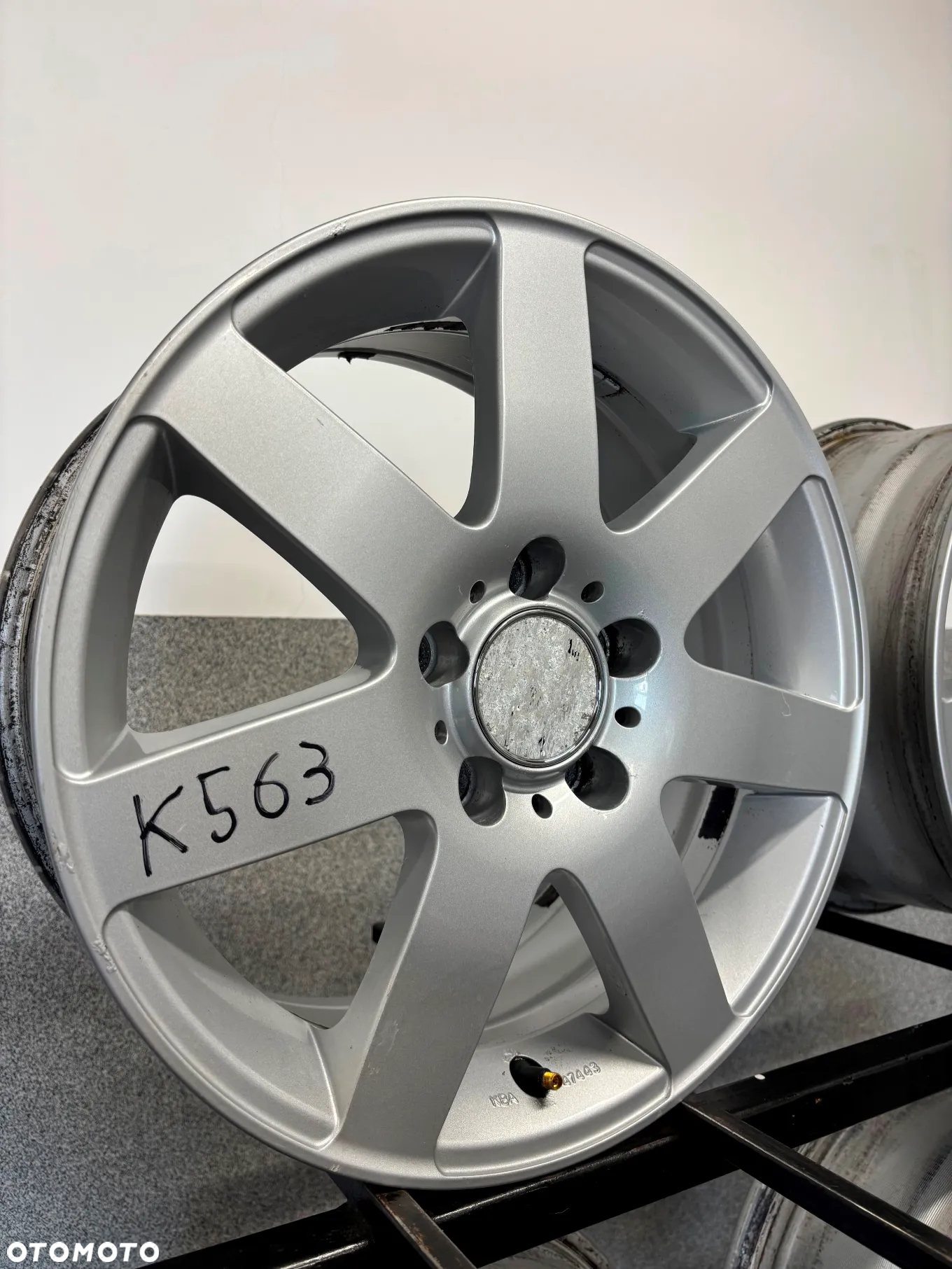 4 FELGI ALU. VW PASSAT,ARTEON,CADDY,SEAT LEON,SKODA OCTAVIA,MERCEDES KLASA C,E,COUPE 16'' 7J ET38 PLATIN - 3