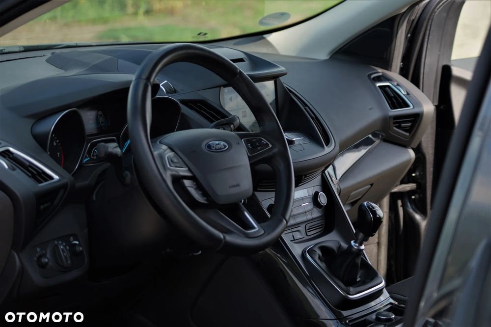 Ford Kuga - 29