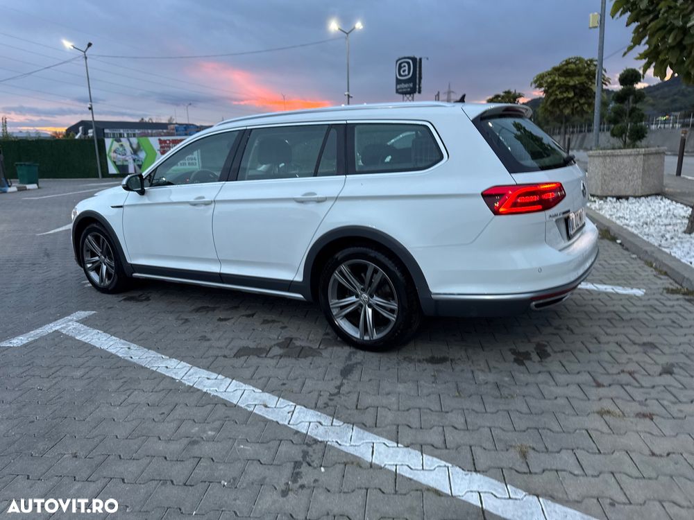 Volkswagen Passat Alltrack - 12