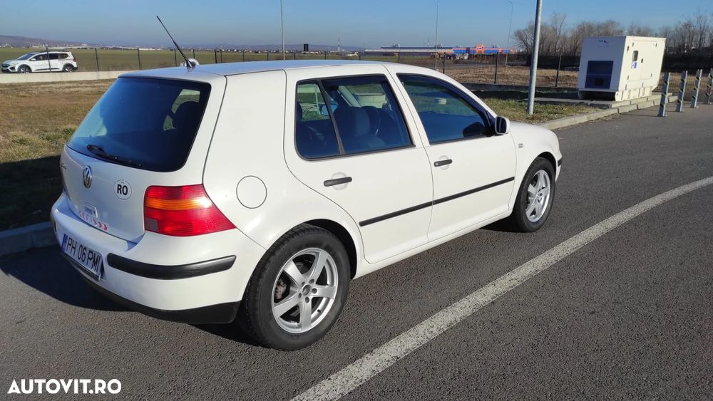 Volkswagen Golf - 15