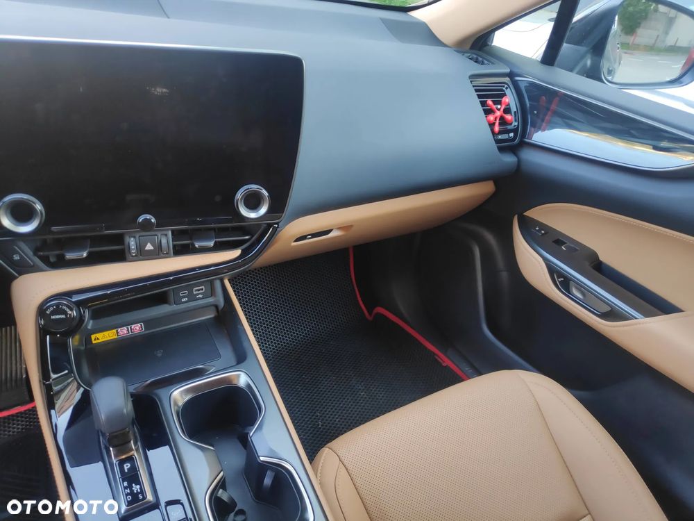 Lexus NX 450h+ Prestige AWD - 8
