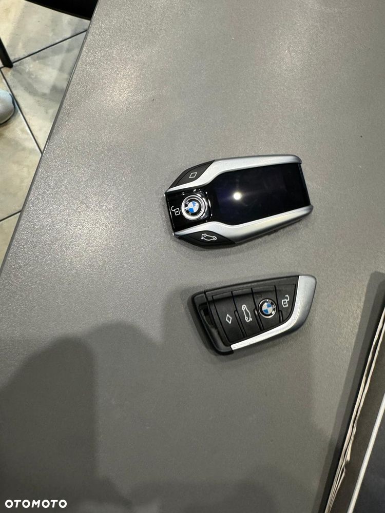 BMW Seria 3 320d xDrive mHEV - 5