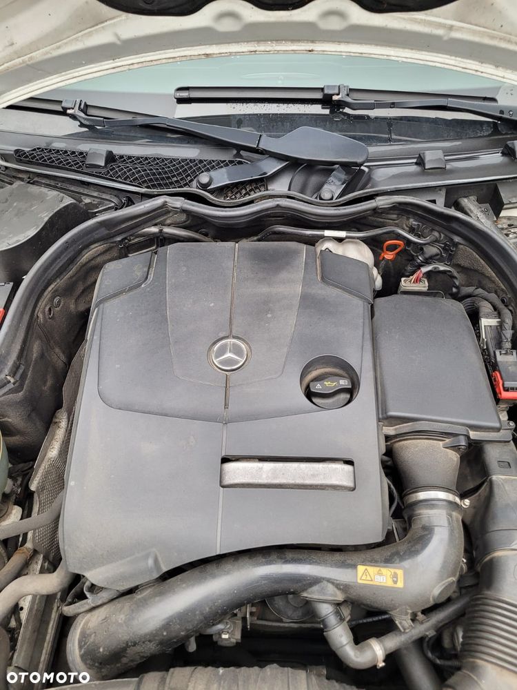 Mercedes-Benz Klasa C 180 7G-TRONIC - 22