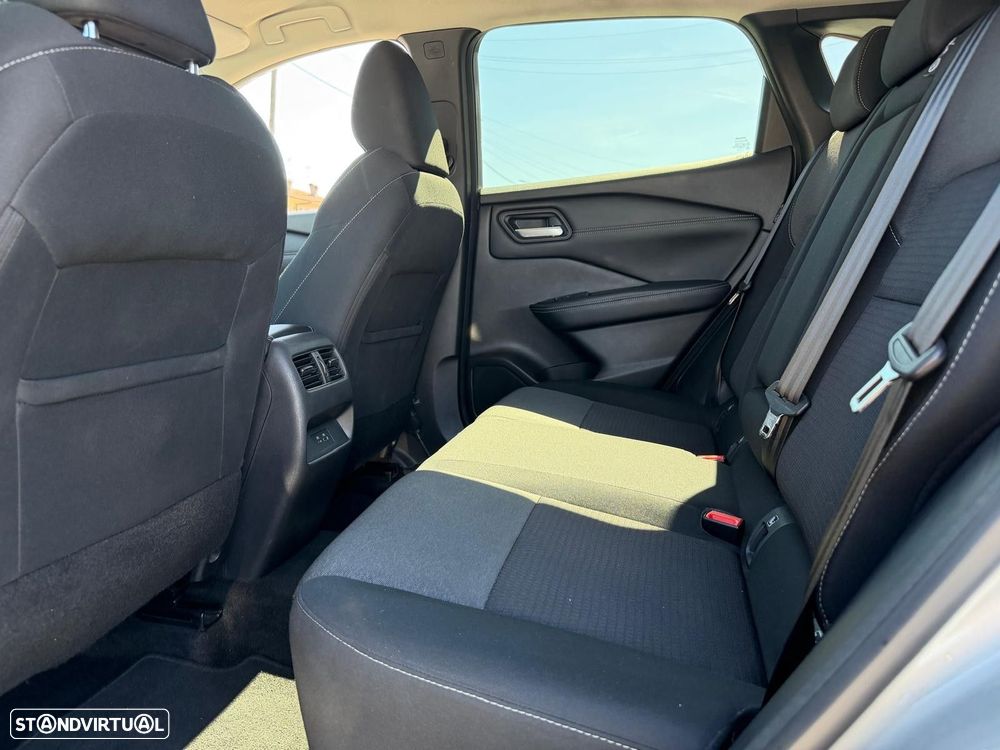 Nissan Qashqai 1.3 DIG-T N-Connecta LED - 11