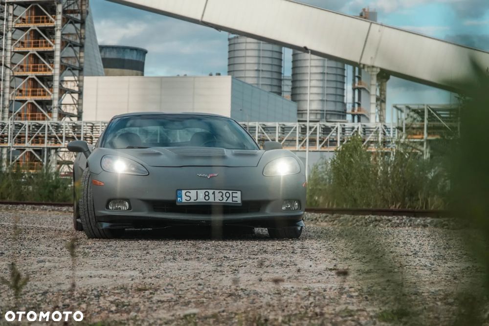 Chevrolet Corvette - 2