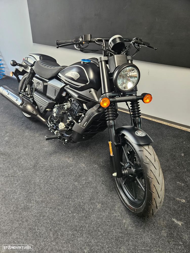 UM Renegade Vegas 300cc - 3