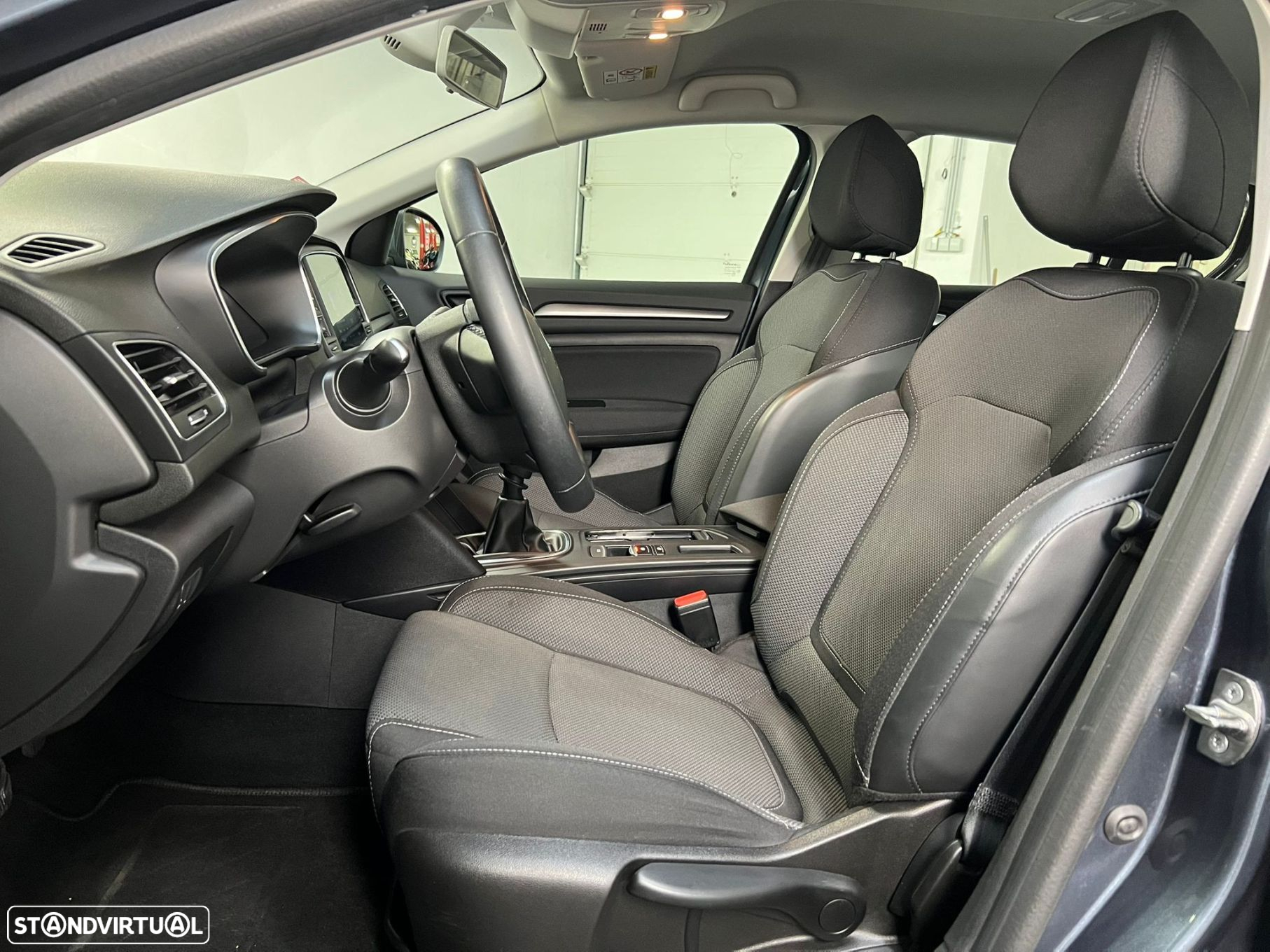 Renault Mégane Sport Tourer 1.5 Blue dCi Equilibre - 6